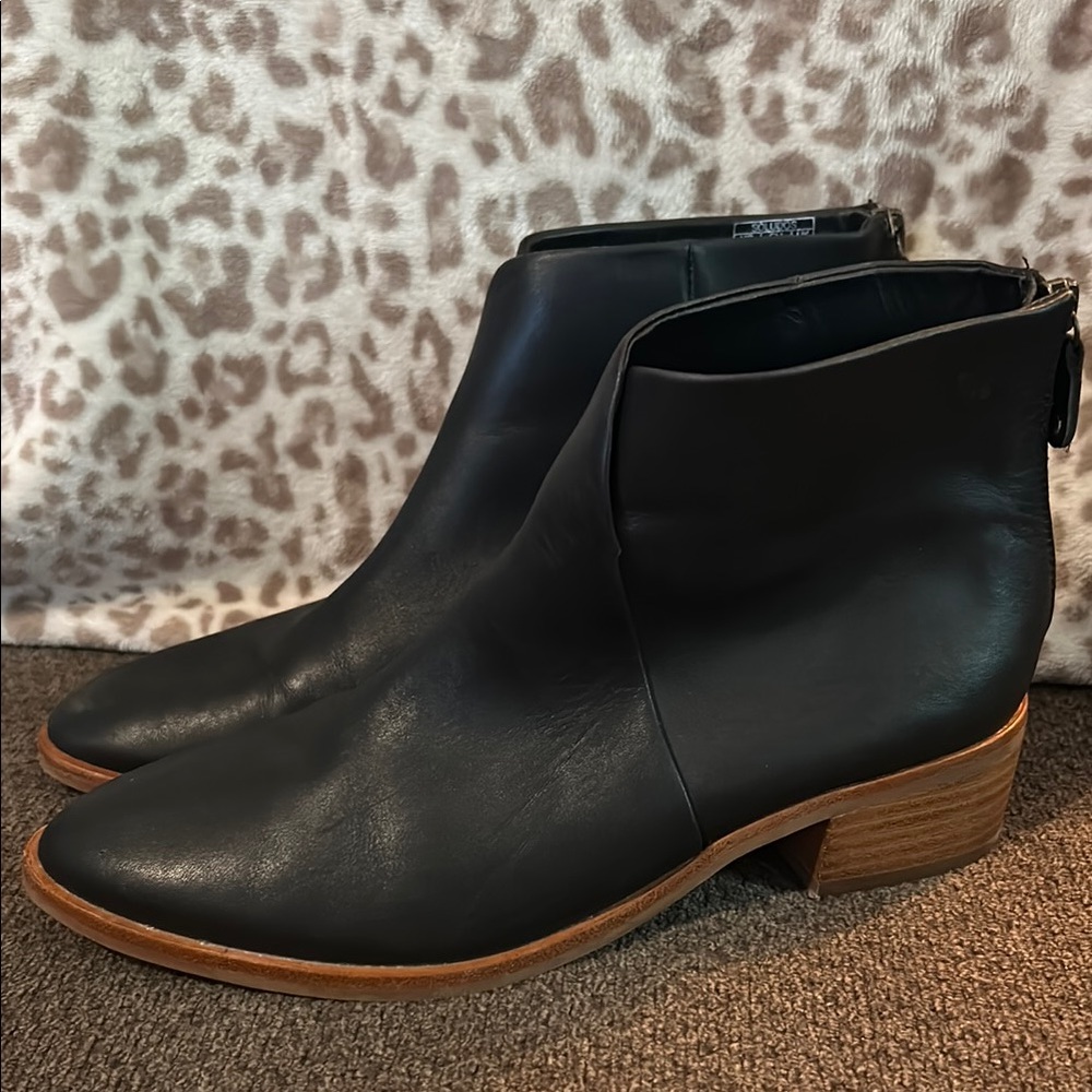 Soludos “Venetian” booties